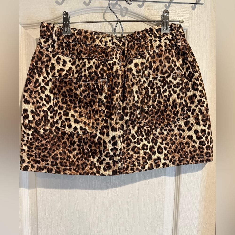 NWT Ultra Flirt Denim Brown Leopard Mini Skirt - Picture 2 of 5
